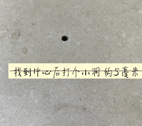 葫芦岛瓷砖空鼓维修公司专业解答在瓷砖铺贴过程中，如果砂料搅拌不均匀，将会带来以下问题